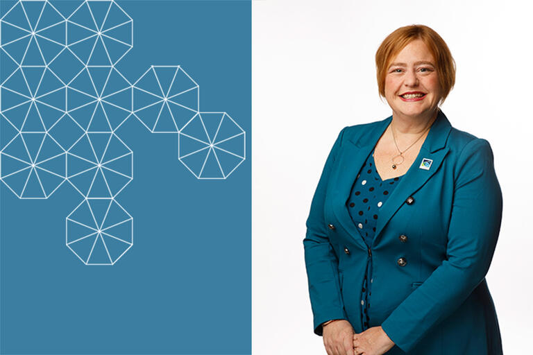 Thea Ewing Thea Ewing